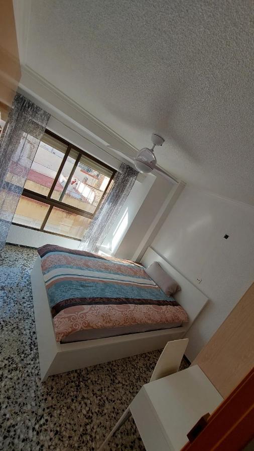 Central Accommodation Alicante Eksteriør billede