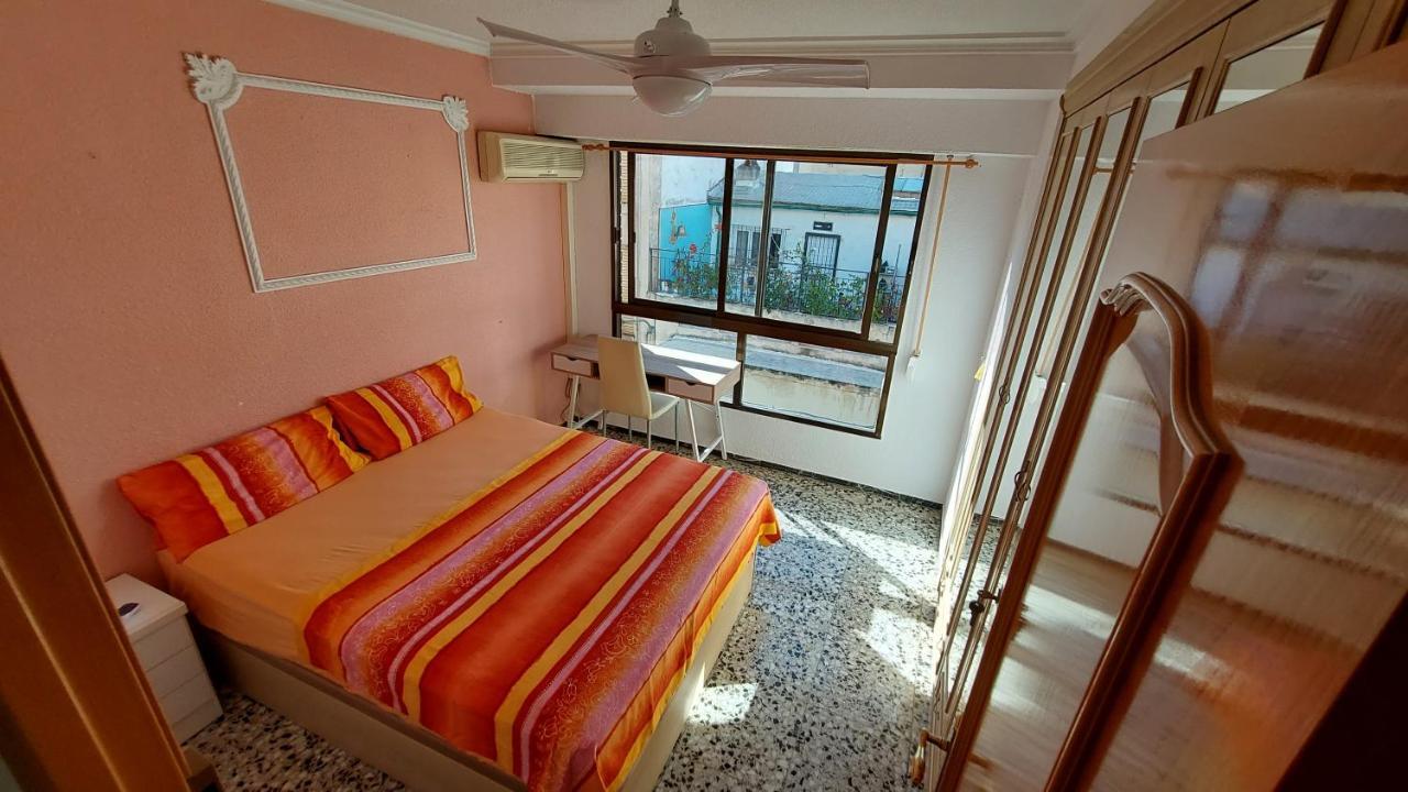 Central Accommodation Alicante Eksteriør billede